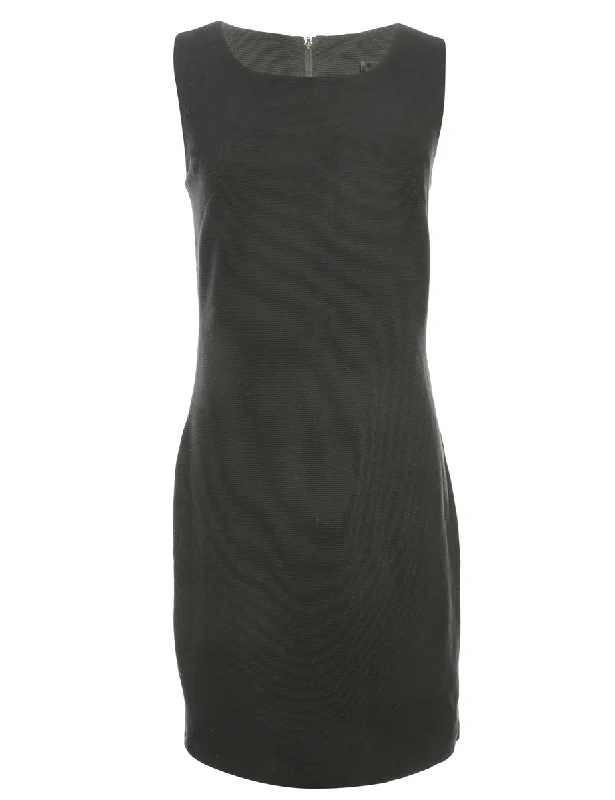 Sleeveless Black Dress - M