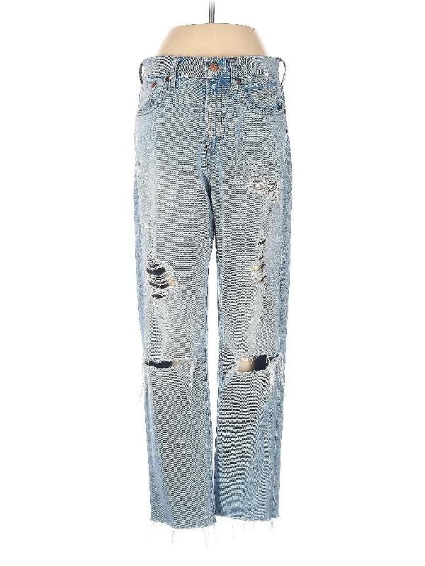 Mid-Rise Boyjeans Jeans in Light Wash