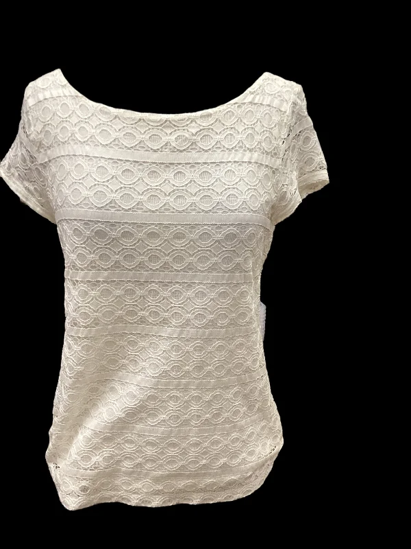 Cream Top Short Sleeve Banana Republic, Size 4